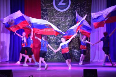 В Наволокском Доме культуры состоялся благотворительный концерт «Россия вперед»